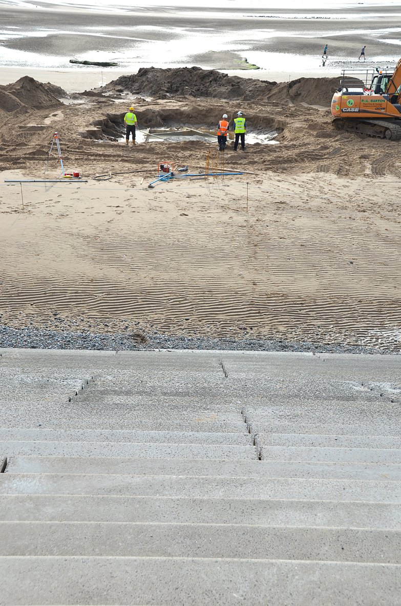visitfyldecoast's tweet photo. 📅 ON THIS DAY
🐚 10 years since the concrete base was cast at #Cleveleys #beach for #Marysshell
🐚 See it now and how it was installed >>https://t.co/b6TVeDPqLc https://t.co/1WVq5zmhw9