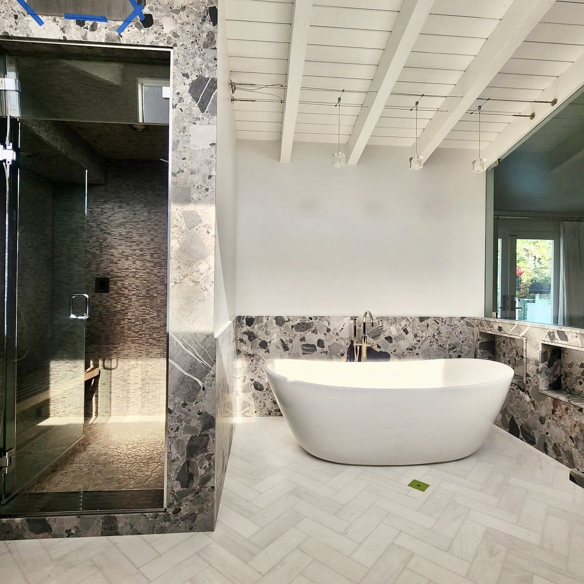 StateWideConstr's tweet photo. TARZANA, Master Bathroom with Terrazzo Stone slab on the walls, and Marble tiles on the floor. See snippets from start to completion. 

Free in home consultation and quote with licensed contractor and engineer, Joe Grimberg 26 years serving SFV and Los Angeles.

￼(818) 633-5462 https://t.co/qtjTEezg70