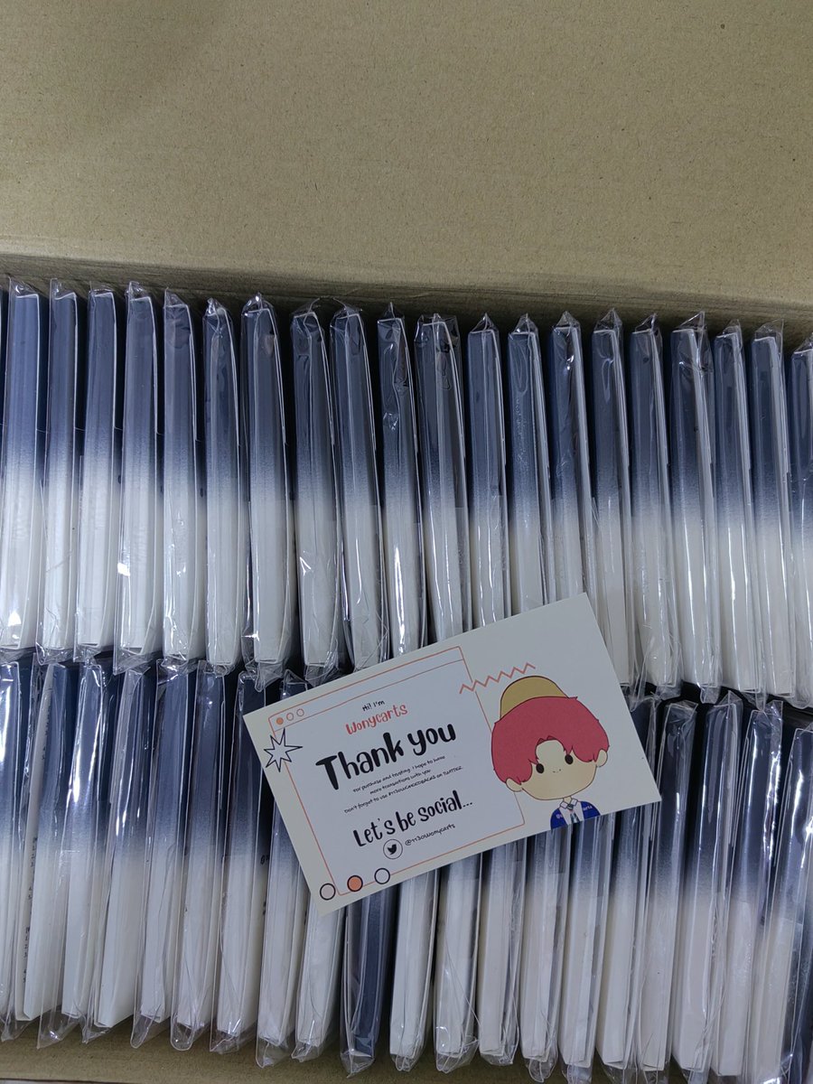 #1130WCUPDATES
Another 50pcs of DARK BLOOD WEVERSE VERSION Arrived at my address.

TOTAL ONHANDS: 100PCS