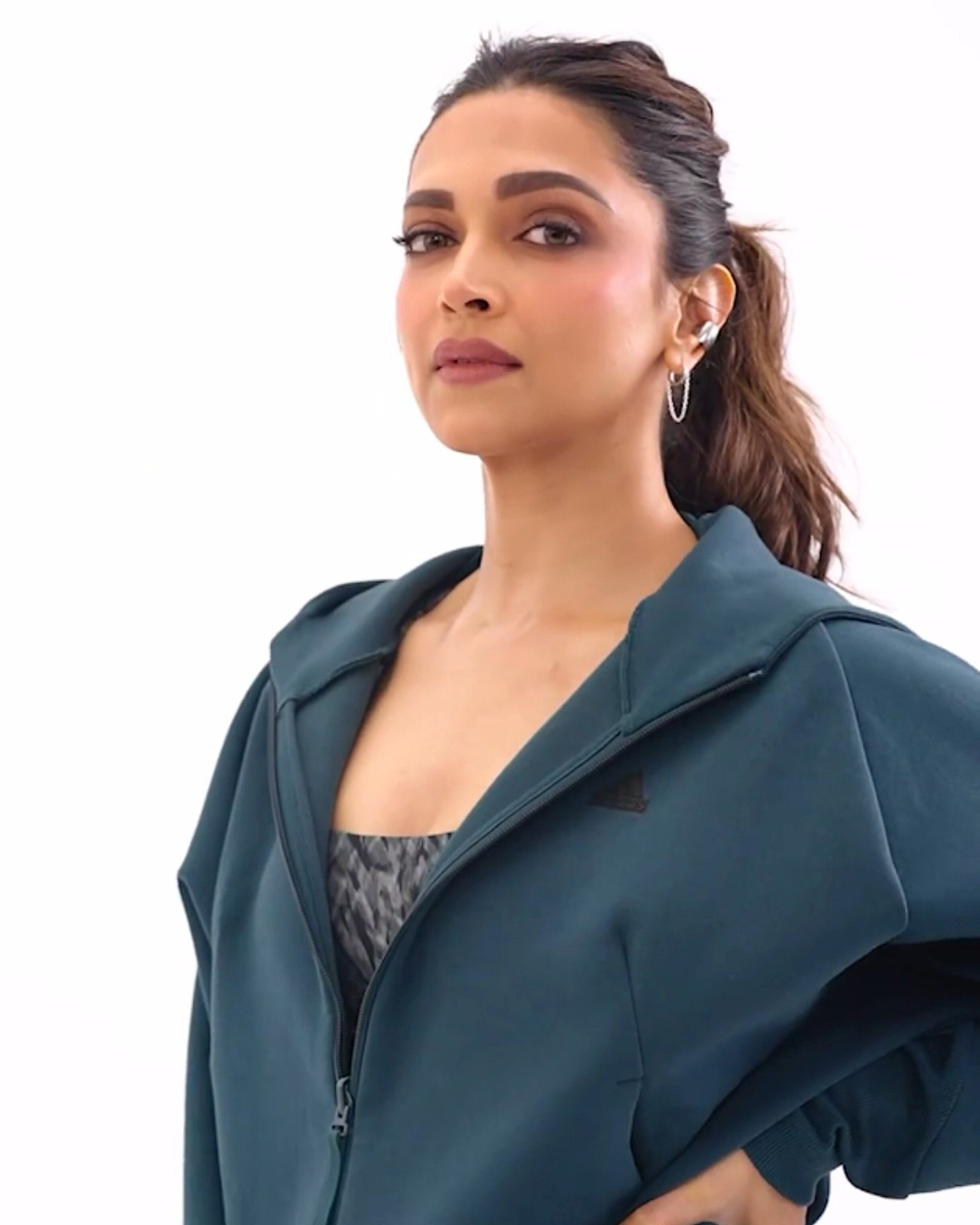 F0GEZziWYAQFi8x?format=jpg&name=large