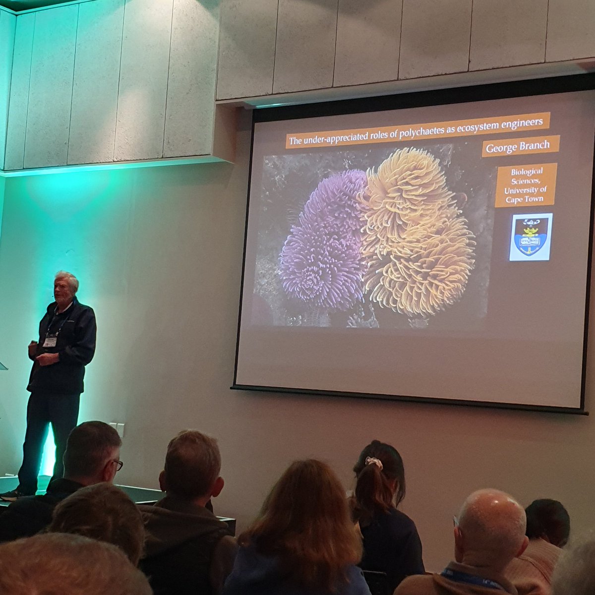 mvfukuda's tweet photo. Prof. George Branch starting the party,  with nice cases showing polychates as ecosystem engineers! #IPC14Stellenbosch https://t.co/h9GRe9uDhA