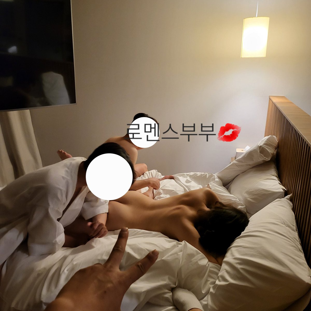 #초대남 #마사지 #부커 #부부만남 
토요일 후기  
초대남은 항상구함!
부부만남은 토요일 저녁시간가능하신부부면 좋아요 연락주세요~

후기궁금해하시는분들을위해 급조로 몇장편집해서올려요