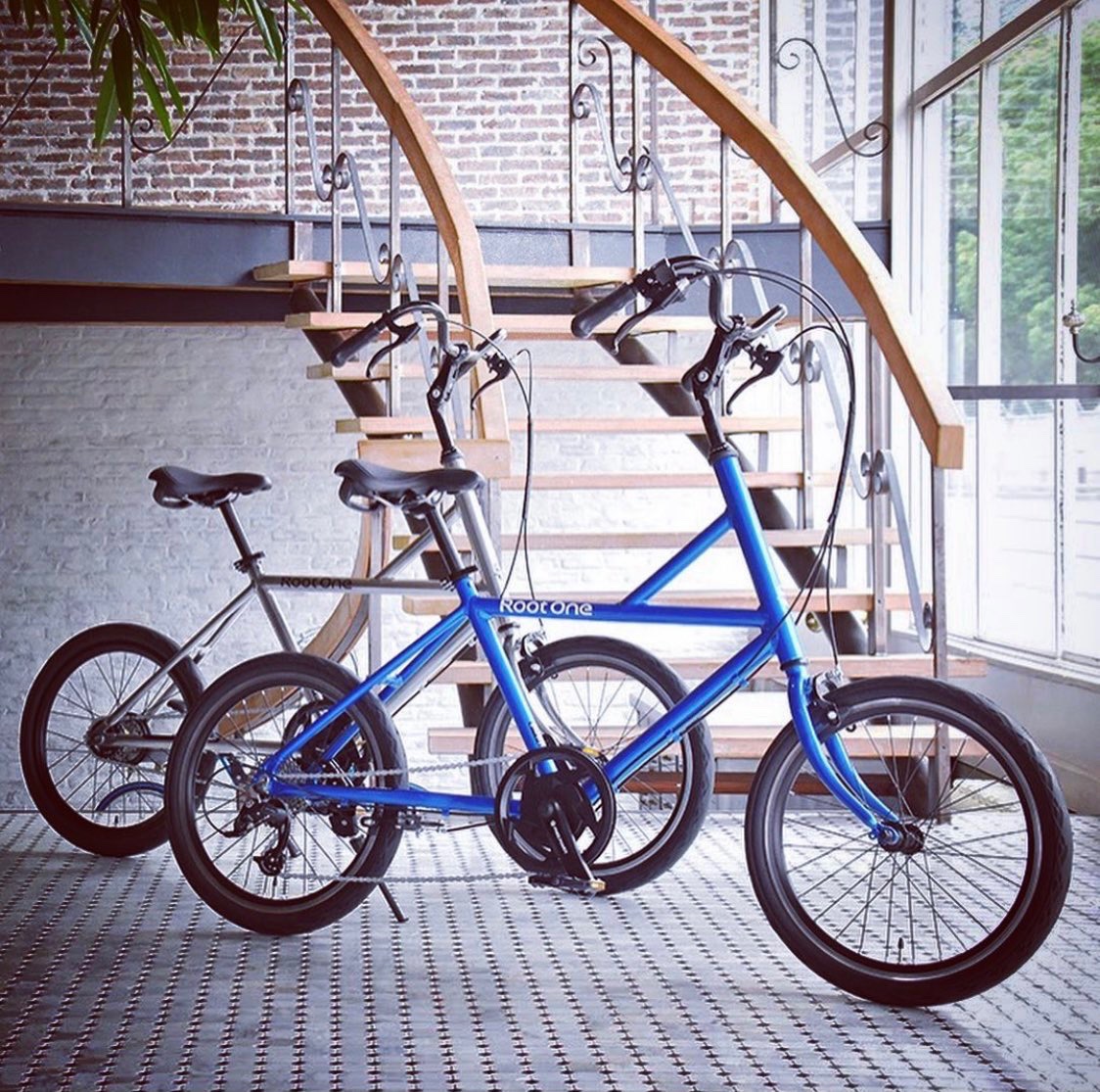 cycleolympic's tweet photo. 【#サイクルオリンピック高井戸 】

Root One S8

人間中心設計の進化形自転車 

歩行感覚に近いかたちで、身体に負担がかかりづらい乗車姿勢

今までにない新しい自転車です。

試乗もできますのでぜひご利用ください！

https://t.co/wMazhlYH9I

#自転車 #フリーパワー #rootone #ルートワン https://t.co/V37aHoAwki