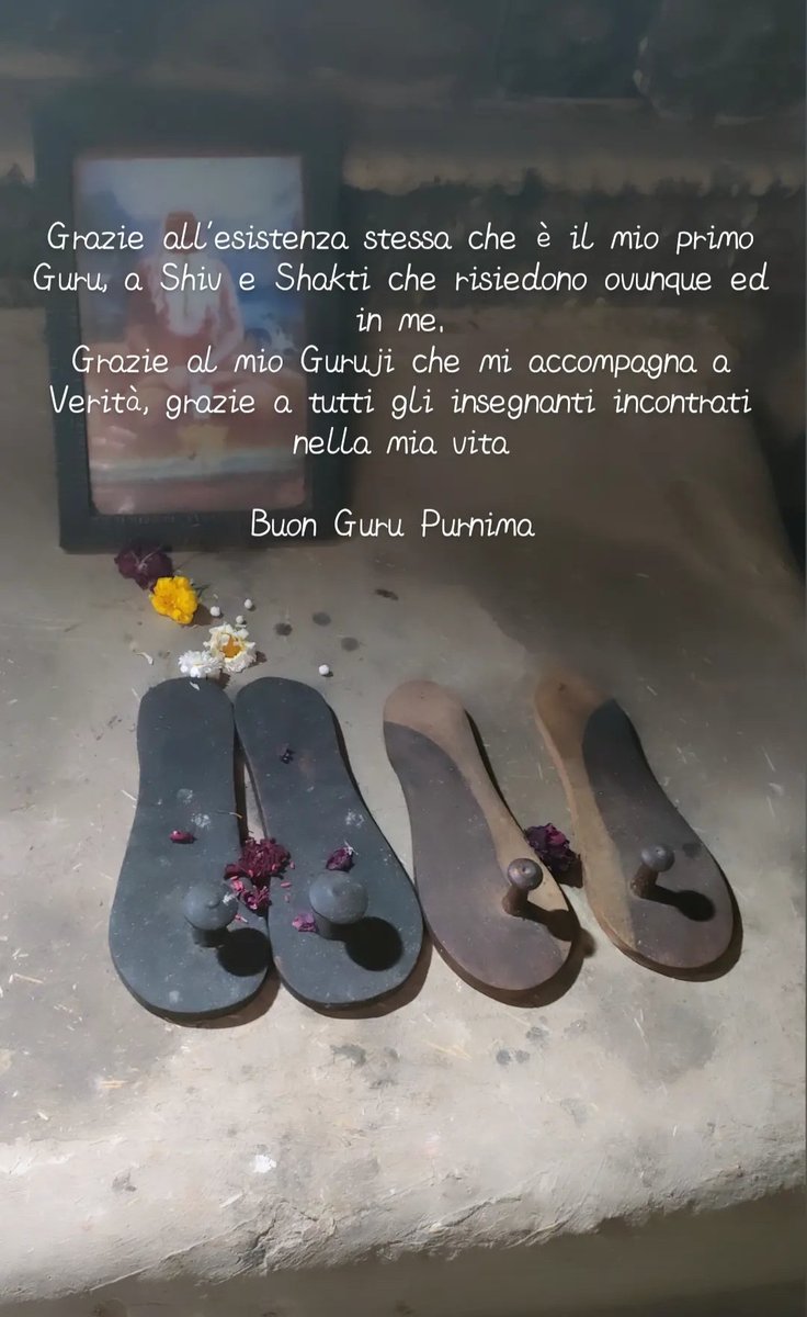 Michea83's tweet photo. Felice Guru Purnima a tutti! Che ogni nuvola che offusca la vostra natura splendente, possa essere spazzata via dal soffio divino https://t.co/ofcJ859flW