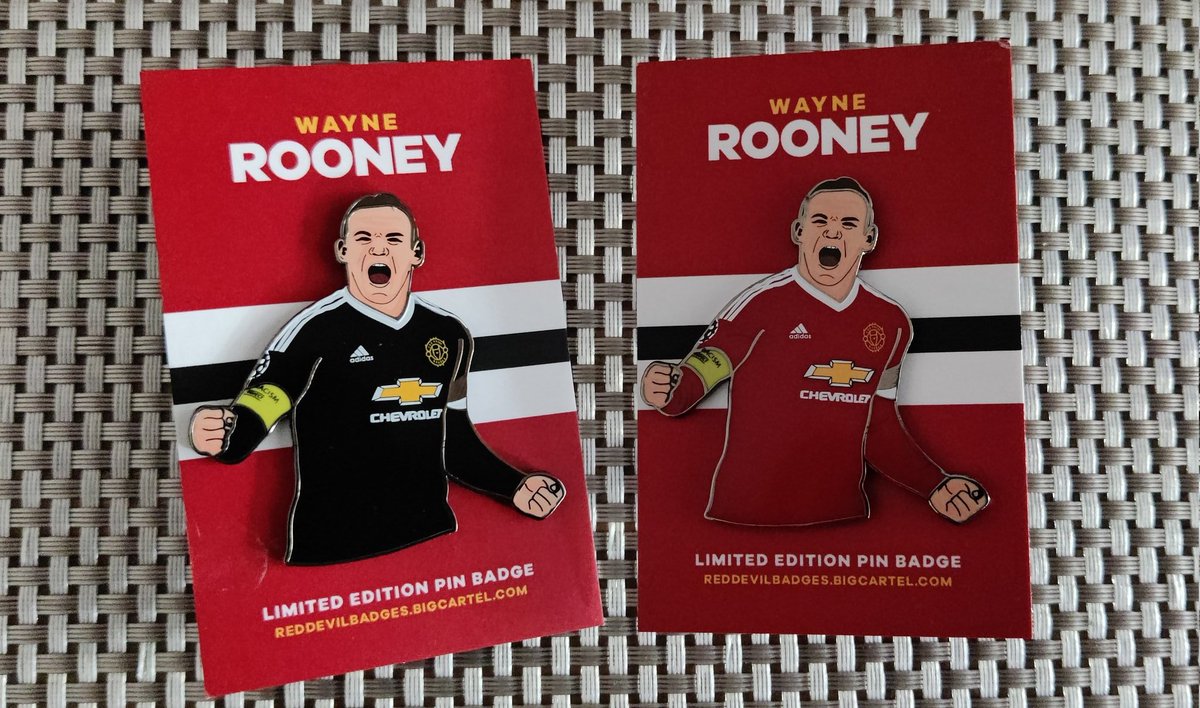 reddevilbadges's tweet photo. Maybe some Rooney rare away kit badges as well. 👀 https://t.co/IQsOwA99PA