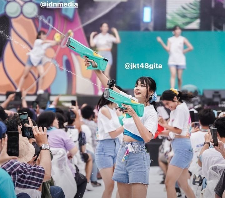 <a href="/starfess/">Starfess || CEK PINNED UNTUK KIRIM MENFESS</a> bahkan pada turun ke depan fans langsung, apa ga pada gesrek bgt itu🫠🫠
x.com/ericchi_l/stat…