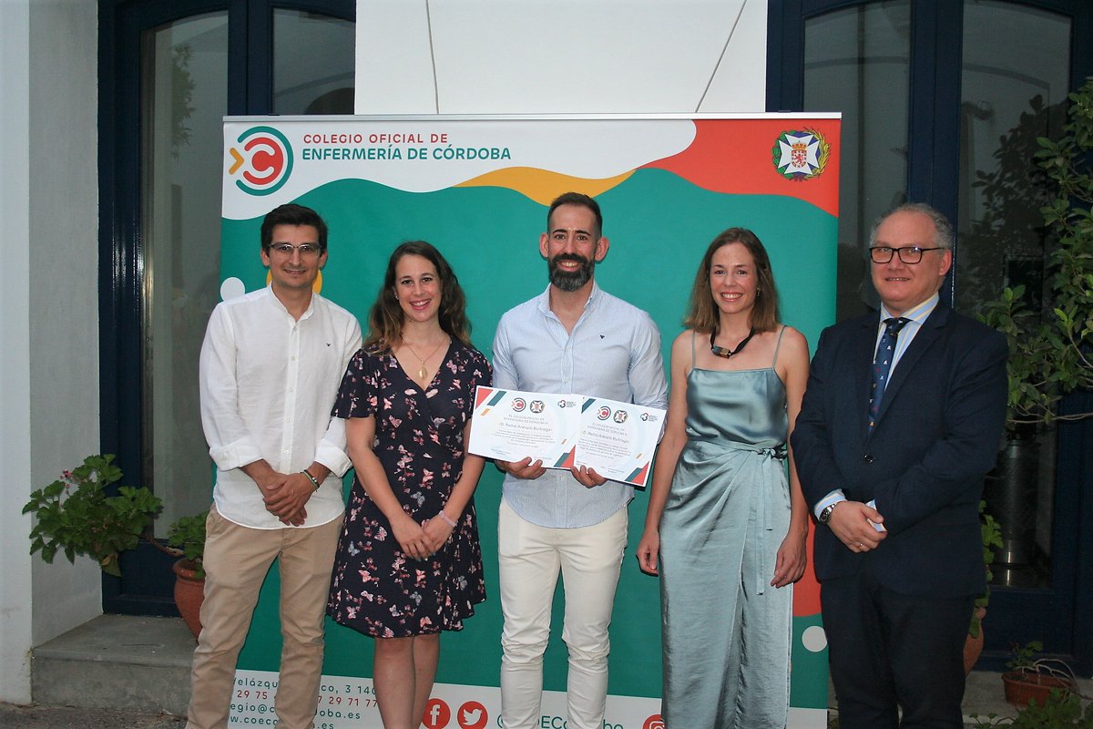 🏆🧑‍🔬El Dr. Pedro Arévalo, investigador del grupo <a href="/NursingGC31/">Cuidados Enfermeros Integrales</a> del <a href="/IMIBIC/">IMIBIC</a> y enfermero del @hureinasofia, ha logrado el XXXV Premio Científico de Enfermería Cordobesa del <a href="/COECordoba/">Colegio de Enfermería de Córdoba</a> 👏

📰👉acortar.link/oN67VA
