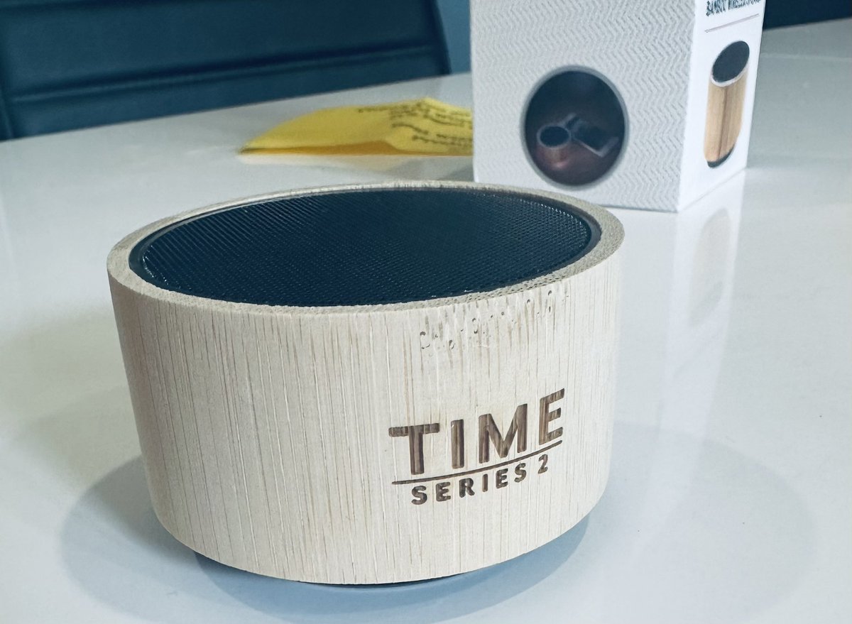 jeanettetvcrime's tweet image. How thoughtful ❤️🎥 #time2 #tvconsultant