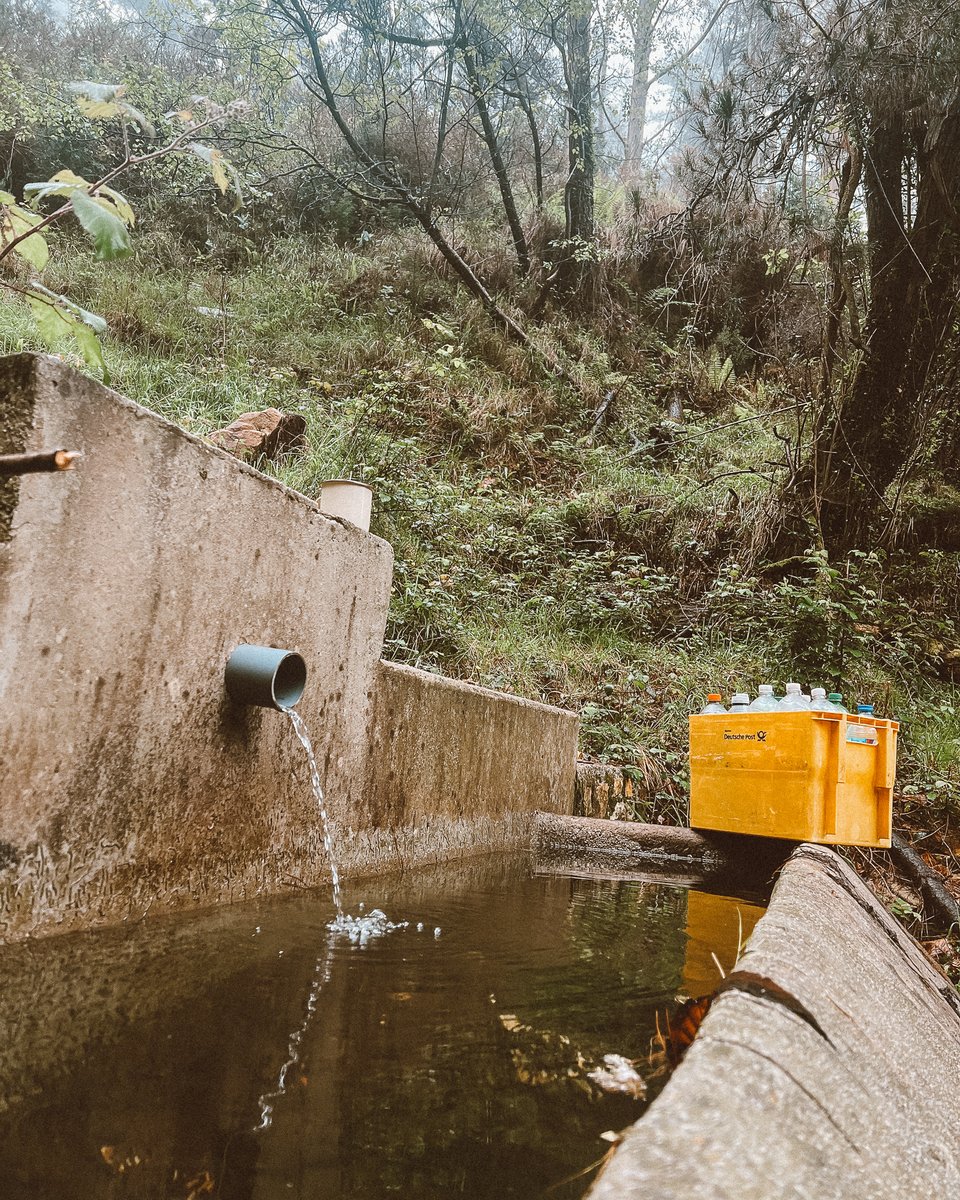 movingtheway's tweet image. Roadside stop to fill up our water reserve.
.
#vanlifemovement #vanlifeculture #vanlifegram #vanlifedestination #vanlifeclub #vanlifestories #movingtheway #keepyourspiritmoving #waterisgod #wig #vanlifeeuropa #vanlifespain #asturias #slowtravel #budgettravel #sustainabletraveler