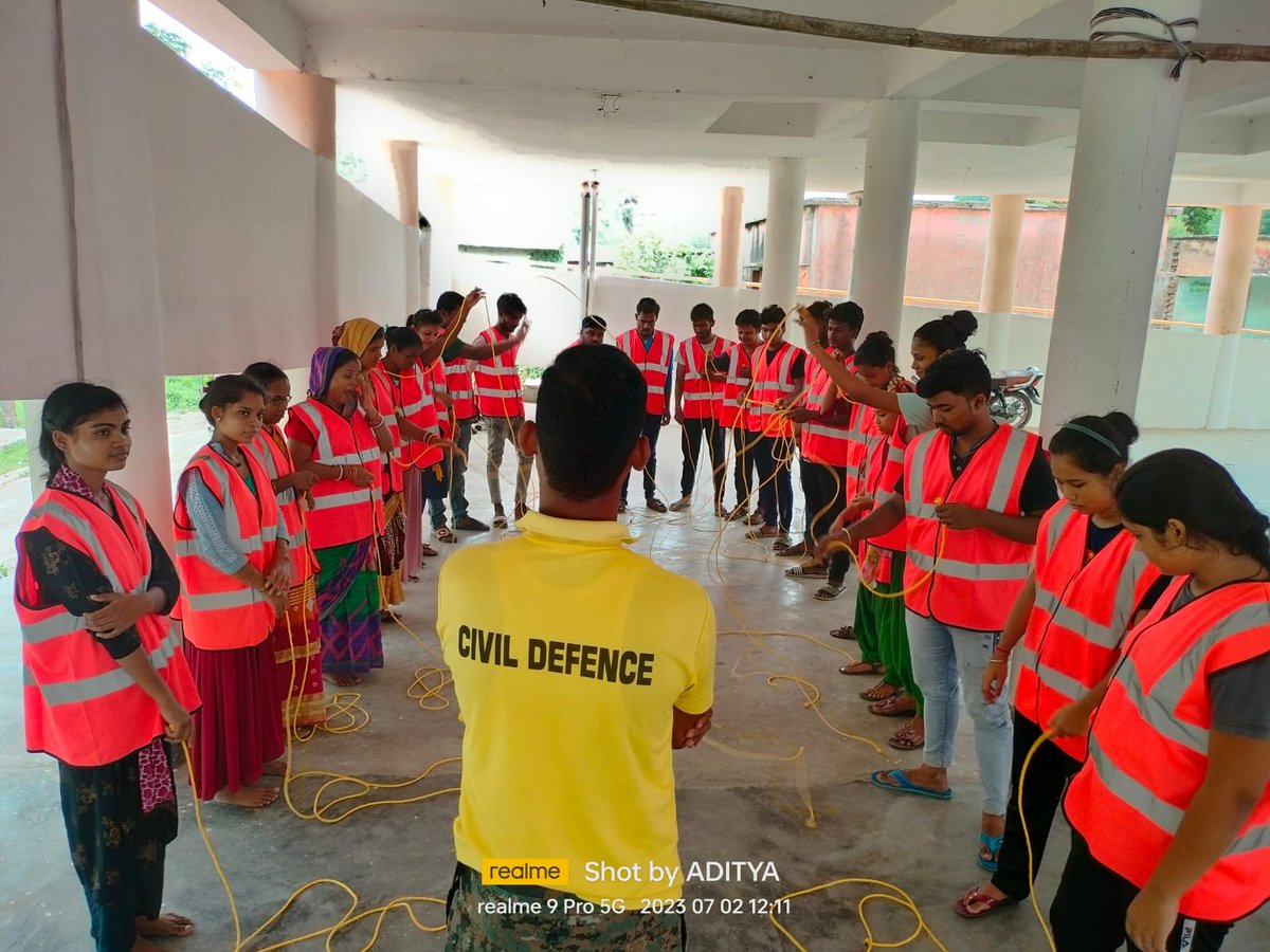 DefenceOdisha's tweet image. Training on Disaster Management to Shelter Level Task Force at different place of Balasore District. Training org by @osdmaodisha and training imparted by the Master Trainer of Civil Defence, Bhubaneswar. @SRC_Odisha @IPR_Odisha @PMOIndia @CMO_Odisha @homeodisha @SecyChief.