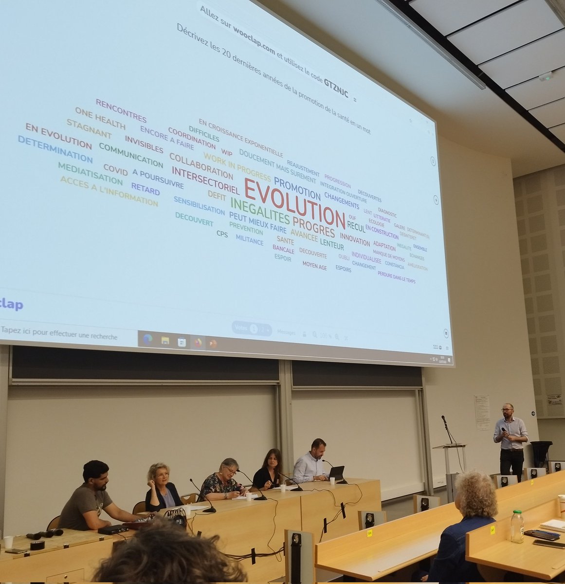 [En direct de l'<a href="/UEteSante/">Université d'été francophone en santé publique</a>]

Conférence inaugurale : "Il y a 20 ans" et "Dans 20 ans", regards croisés sur la #PromotionSanté

Avec F. ALLA <a href="/univbordeaux/">Université de Bordeaux</a> , S. CHAPUT #REFIPS, <a href="/Imillot/">Isabelle Millot</a>  @IrepsBFC, <a href="/VandoorneChant1/">Vandoorne Chantal</a>  <a href="/UniversiteLiege/">Université de Liège</a>

Animée par <a href="/Yoann_Ma/">YM</a> de l'<a href="/AseptFCB/">ASEPT FCB</a>