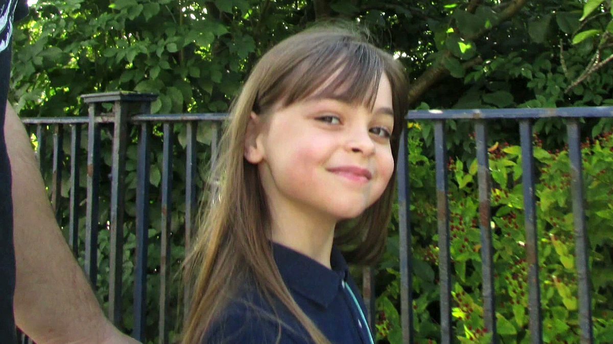 Saffie's birthday banner will leave Bournemouth tomorrow morning at 10AM and will be flown all across the UK, ending in Manchester at 8PM! Thank you to everyone who made this possible for Saffie's 15th Birthday tomorrow. Keep your eyes on the sky to see her fly! 🌹