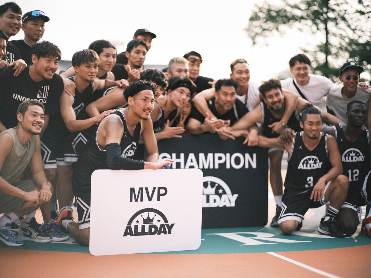 #bigbadspeakers 
やっぱり泣けました
めちゃくちゃしんどかったけど
最高の遠回りにしたくて足掻いてきたし
そう出来たと思えるようなALLDAYになりました
ここからまたすぐに新たな自分との闘い
近しく大切な人たちの顔を思い浮かべながら
感謝と敬意を持って挑戦を続けます
 
#UNDERDOGMENTALITY