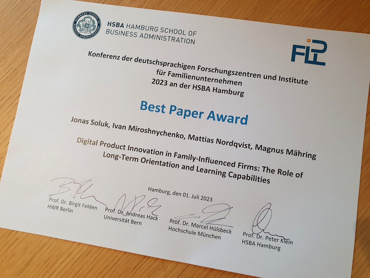Delighted to be awarded the BEST PAPER AWARD at the Conference of German-Speaking Research Centers and Institutes for Family Businesses (FIFU) 2023! 
#familyfirms #digitalinnovation #longtermorientation #dynamiccapabilties #research #FIFU2023  #bestpaperaward @IMD_Bschool