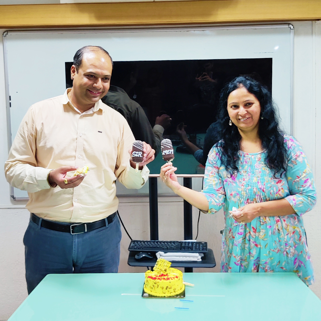 stersoft's tweet photo. Guru Purnima Celebration in our Office!!
#GuruPurnima #CelebratingGurus #GratitudeToMentors #teacher #GuruShishyaParampara #DivineWisdom #blessings #GuruBlessings #TeacherAppreciation #SterSoftSolutions #InspirationalGuidance #vadodara https://t.co/wTQXDh9WJj