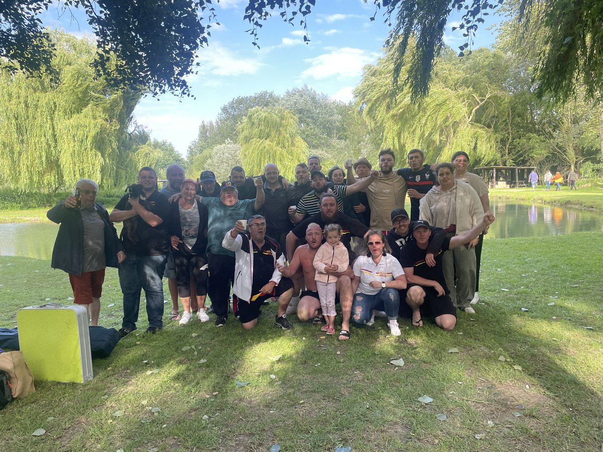 JulienDe5's tweet image. Hier on a clôturé la saison , et quelle saison 😍😍 . Journée au top avec la famille . Merci 😘