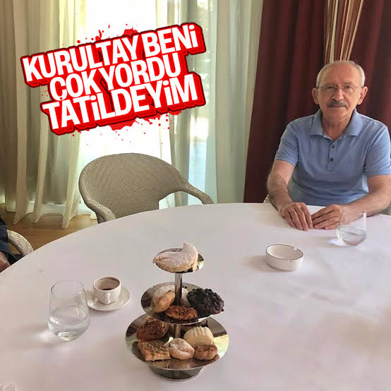 Acıkmış 
Ye tosunum.. Yarasın