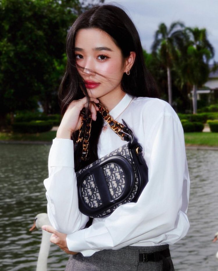 rywctu's tweet photo. she's so unreal #tontawan_t https://t.co/my7iU0UMBH