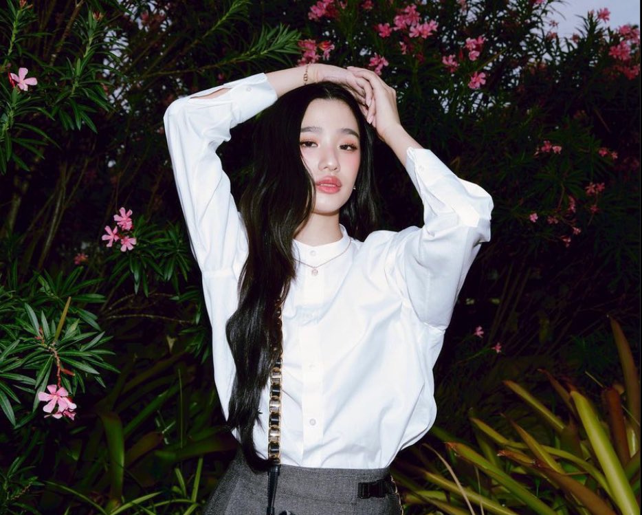 she's so unreal #tontawan_t