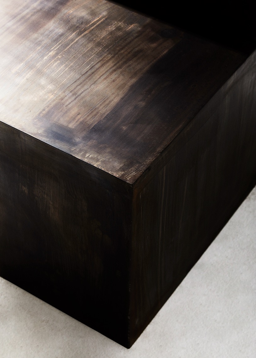 THEFARMparis's tweet image. 🕳 #DesignFocus : Kim Byungsub&apos;s oxidized steel chairs encapsulate the organic forms of korean artwork
♟ @dezeen 
••• designboom.com/design/kim-byu…