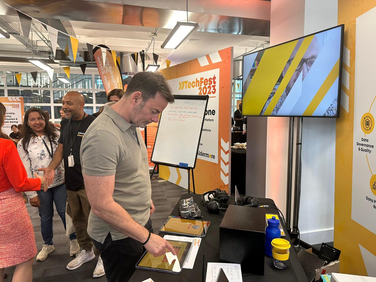 Steven Cooper tweet media