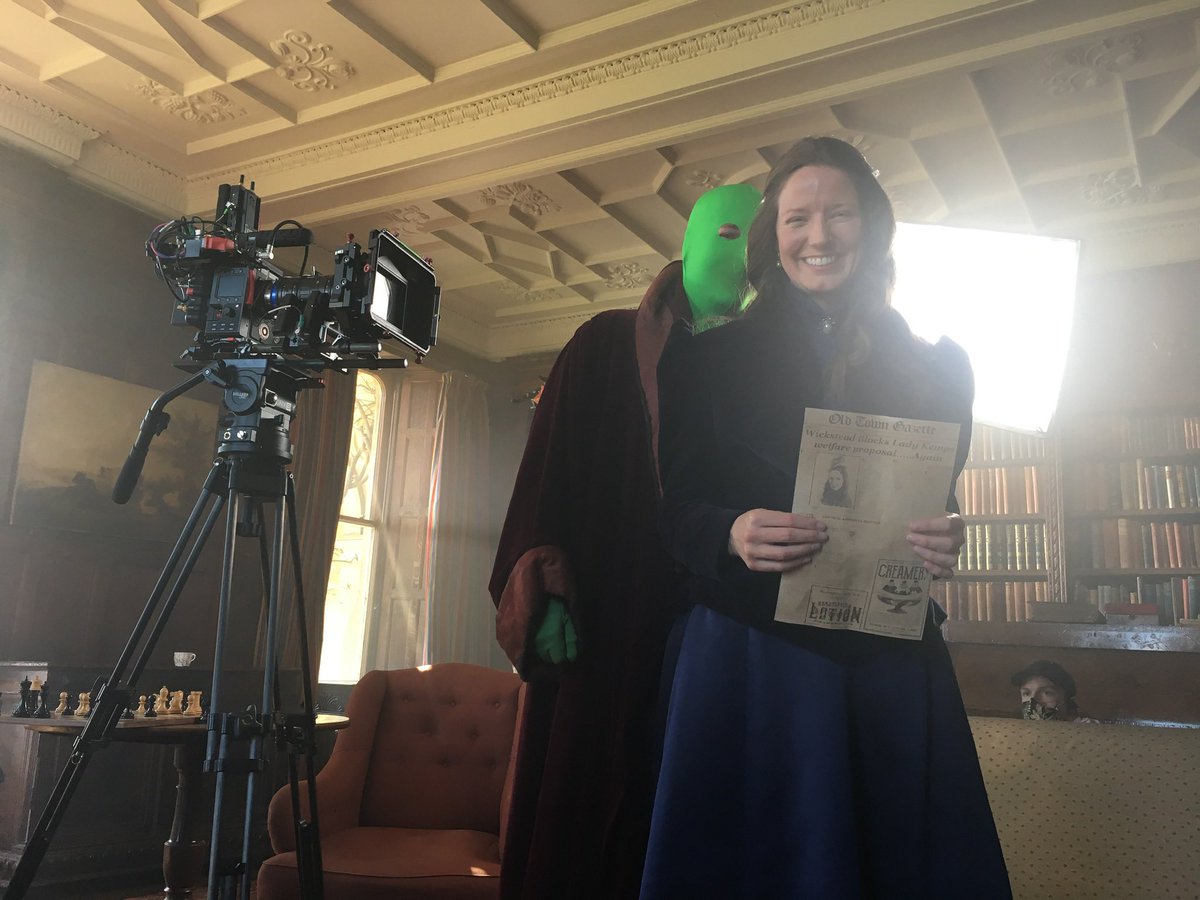 He’s behind you!! Having a laugh whilst getting the job done on the set of ‘Fear the Invisible Man’, out now on Amazon, Google, AppleTV and DVD. With <a href="/MhairiCalveyAct/">Mhairi Calvey</a>.  #filmproduction #vfx #theinvisibleman #victorian #mandmfilmproductions #hanoverpictures #101filmsinternational