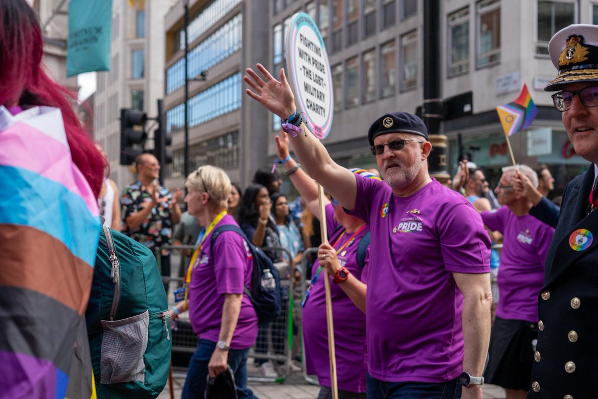 fightingwpride's tweet photo. 🏳️‍🌈🏳️‍⚧️PRIDE IN LONDON🏳️‍⚧️🏳️‍🌈

What an incredible time we had! Proudly marching alongside @MODLGBT, @ArmyLGBT @RNCompass @RAF_LGBT, @ArmyCadetsUK @SeaCadetsUK, and finishing the evening off at the incredible @phoenixartsclub. 

See you next year @PrideInLondon, we had an amazing time! https://t.co/a5V0TQN96i