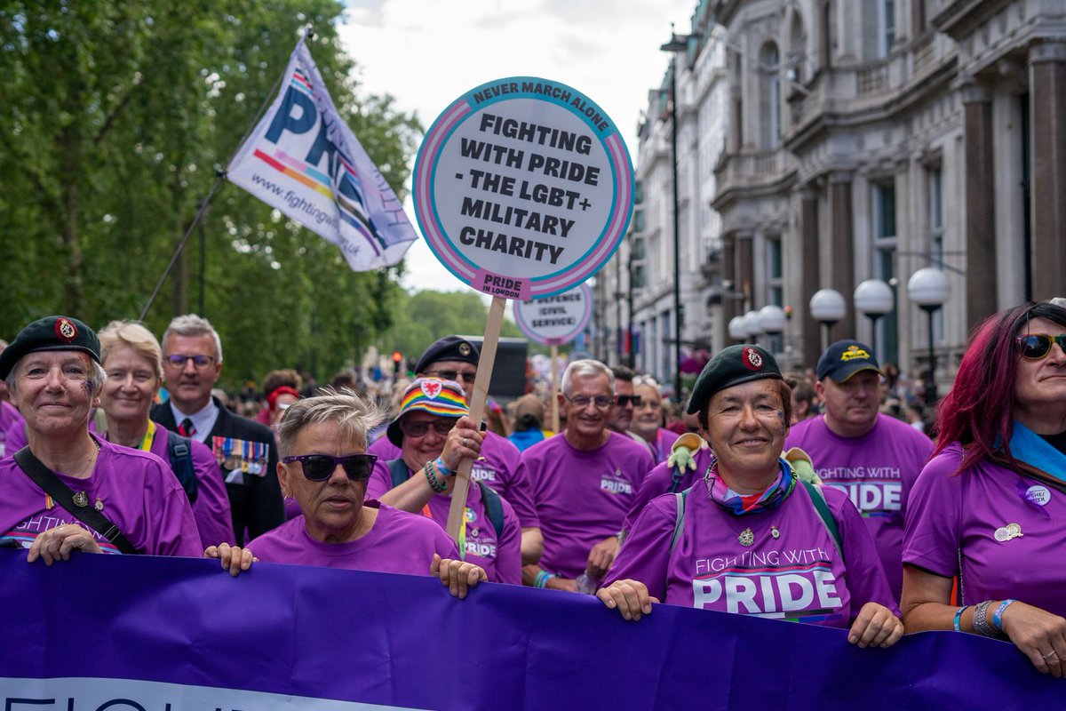 fightingwpride's tweet photo. 🏳️‍🌈🏳️‍⚧️PRIDE IN LONDON🏳️‍⚧️🏳️‍🌈

What an incredible time we had! Proudly marching alongside @MODLGBT, @ArmyLGBT @RNCompass @RAF_LGBT, @ArmyCadetsUK @SeaCadetsUK, and finishing the evening off at the incredible @phoenixartsclub. 

See you next year @PrideInLondon, we had an amazing time! https://t.co/a5V0TQN96i