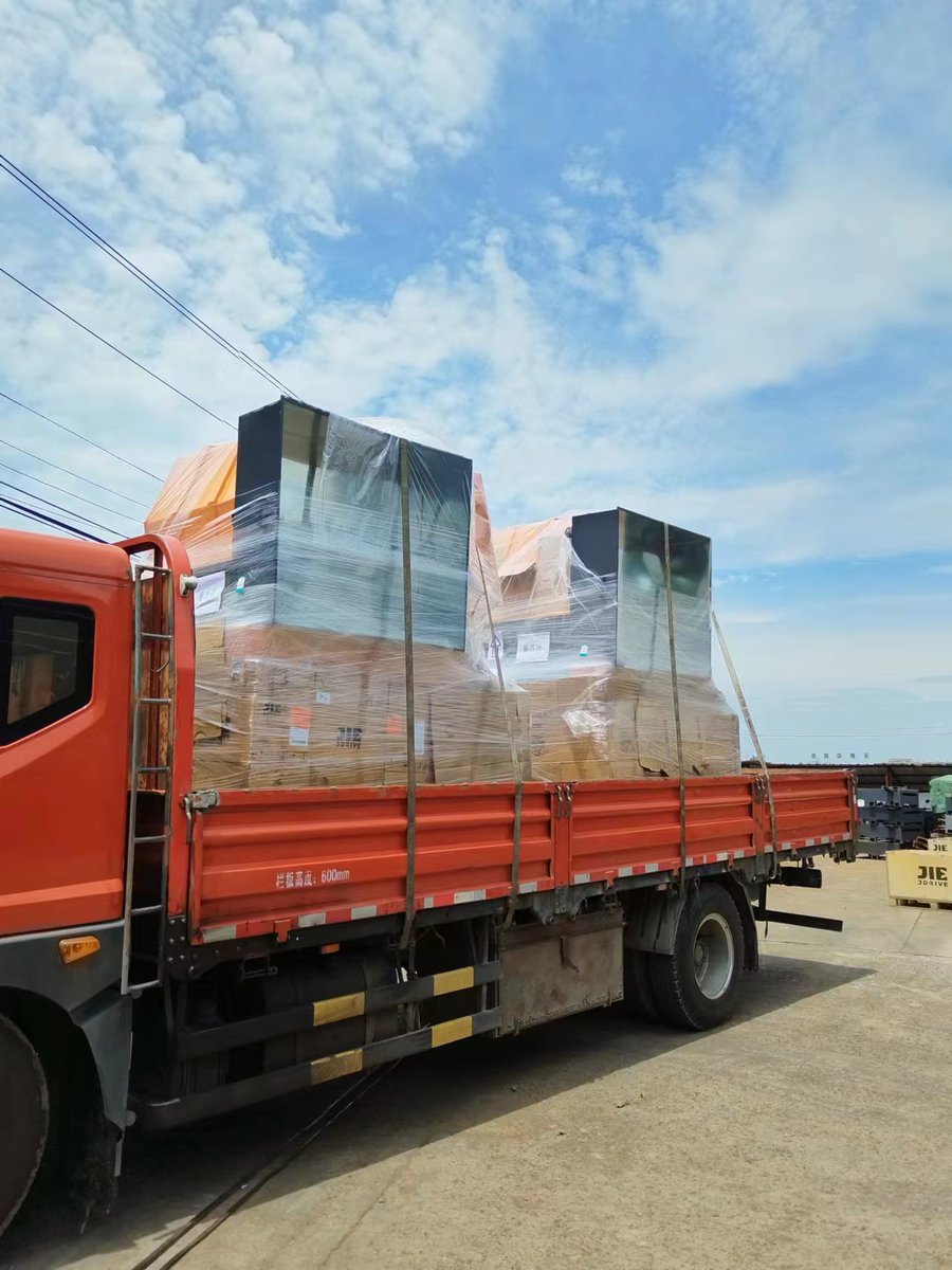 Rhong_leysa's tweet photo. RHONG Plastic Heavy duty granulator RG-56100EY with 45KW to send ,and loaded together with IMM
Welcome to contact:leysa pan
Whatsapp:0086 137 7723 9417
Email:rhong@rhongmachines.com
https://t.co/i4q1glLhXO
#RHONGCRUSHER
#PLASTICGRINDER
#powerfulgranulator
#heavydutygranulator https://t.co/6K00nmRX8F