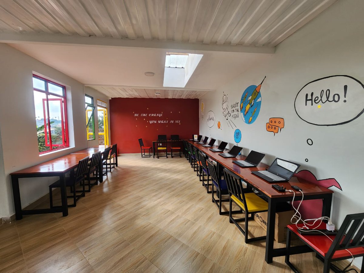 Esther Kalenzi💫 tweet media