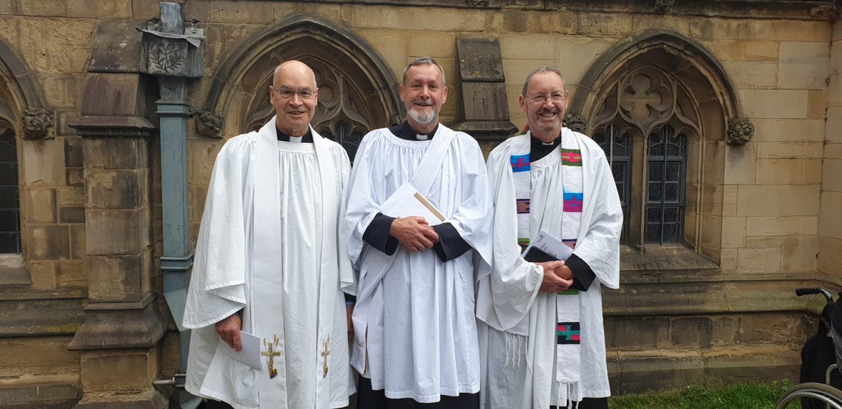 AlastairThom1's tweet photo. Great to be at @ManCathedral for the ordination of Patrick Thom in @DioManchester . Now 3 brothers ordained in @churchofengland . Anyone beat that? https://t.co/yHPMFnBsGF