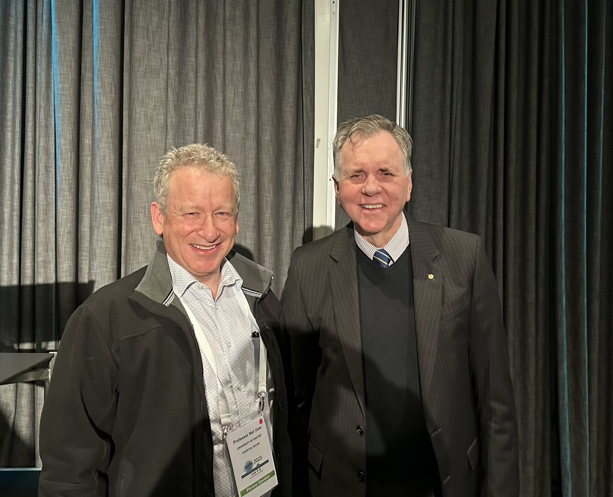 neil_gow's tweet image. An honour to meet Barry Marshall after his fantastic talk about “discovery to cure” and the Nobel prize, and to chat briefly about Helicobacter, Candida, fungi and cancer. @MRCcmm @eurconfmedmycol @BritSocMedMyc #2023asm @AUSSOCMIC