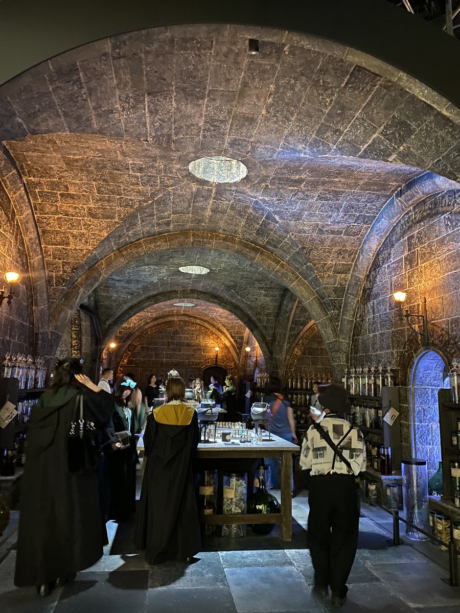 この規模で展示最早アトラクションだよ冒険してる。。🎬🥹 https://t.co/JFSybDegkK