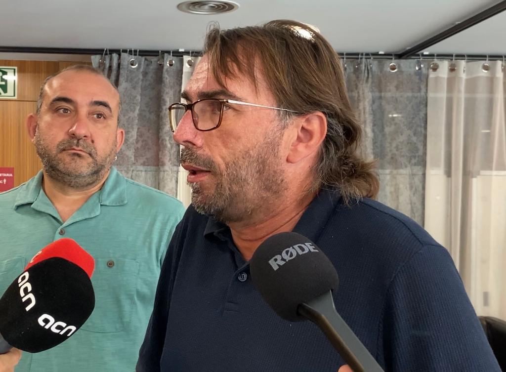 🔴 Inicia l'acte "El món del treball a debat", organitzat per <a href="/ugtcatalunya/">UGT de Catalunya</a> i <a href="/ccoocatalunya/">CCOO de Catalunya</a>, en el que comptem amb participació de representants polítics per debatre sobre les pensions, la reforma laboral, el model de jornada laboral, entre d'altres elements essencials👇