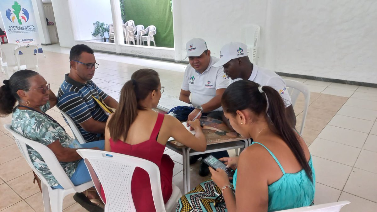 Leda_Rodriguez's tweet photo. @Asomatuna Contacto directo en territorio conConsejos Comunitarios Mcipio de San Martín.Taller de asistencia técnica y etnodesarrollo Comunidad Estelita,Mamuncia,Los Mulatos del Sur,Estelita Pernett y Muitu Caoba complacidos por insumos académicos formativos. https://t.co/ay6ei9AyyN