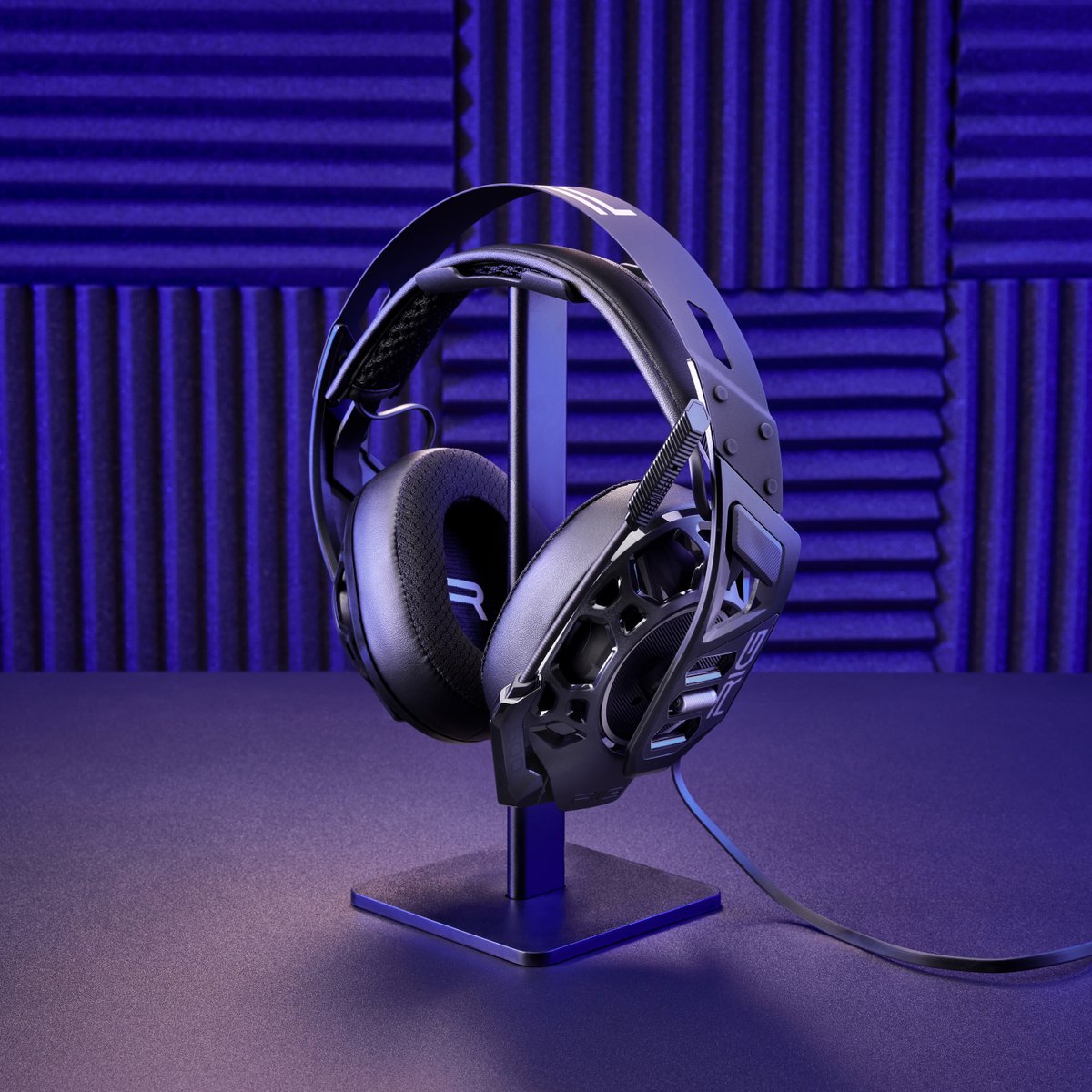 Nacon's tweet photo. Comfort, superior audio quality and elegant design! 🎧
#500PRO #Headset #Gamer #RIG https://t.co/x1jpKtazGA