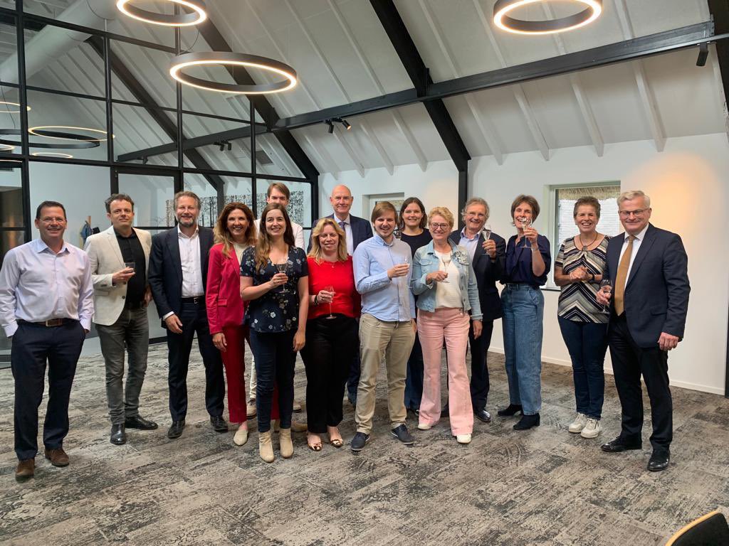 SGP in Overijssel (@overijsselsgp) on Twitter photo We zijn er uit. Samen met <a href="/BBBOverijssel/">BBB Overijssel</a>, <a href="/vvdoverijssel/">VVD Overijssel</a> , <a href="/GLOverijssel/">GroenLinksOverijssel</a> en <a href="/pvdaoverijssel/">PvdA Overijssel</a> hebben we het coalitieakkoord geschreven! Komende jaren zullen we ons met deze coalitie inzetten voor een mooi Overijssel waar je fijn kunt leven, wonen, werken, ondernemen en ontspannen. We zijn er uit. Samen met <a href="/BBBOverijssel/">BBB Overijssel</a>, <a href="/vvdoverijssel/">VVD Overijssel</a> , <a href="/GLOverijssel/">GroenLinksOverijssel</a> en <a href="/pvdaoverijssel/">PvdA Overijssel</a> hebben we het coalitieakkoord geschreven! Komende jaren zullen we ons met deze coalitie inzetten voor een mooi Overijssel waar je fijn kunt leven, wonen, werken, ondernemen en ontspannen.
