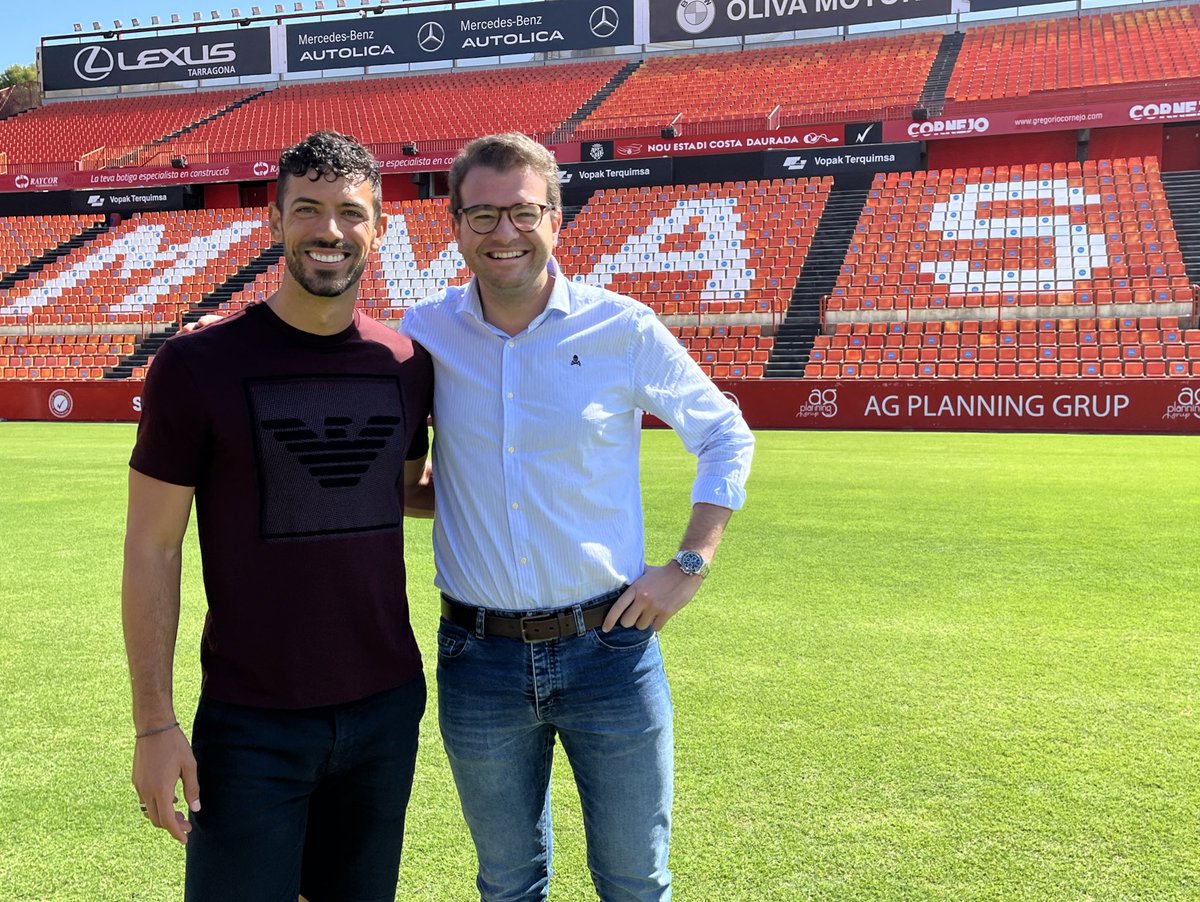 🔥 Visita 𝗺𝗼𝗹𝘁 𝗲𝘀𝗽𝗲𝗰𝗶𝗮𝗹‼️

<a href="/PabloMV5/">Pablo Mari Villar</a> ha tornat al Nou Estadi Costa Daurada per recordar grans moments juntament amb el Dir. de l’Àrea Negoci, <a href="/JoseMAndreuSole/">Jose Mª Andreu Solé</a> 

😉 Ens alegra veure’t en plena forma i et desitgem molta sort per la nova temporada, Pablo!