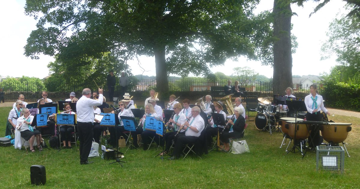 Members, including <a href="/OtfordSonia/">Sonia Williams</a>, collected money at the free public concert given by the #WestKentConcertBand (formerly Second Wind) @2ndwind_band at <a href="/TonbridgeCastle/">Tonbridge Castle</a> lawn yesterday. The proceeds will be donated on a 50:50 basis to the band and Rotary charities.