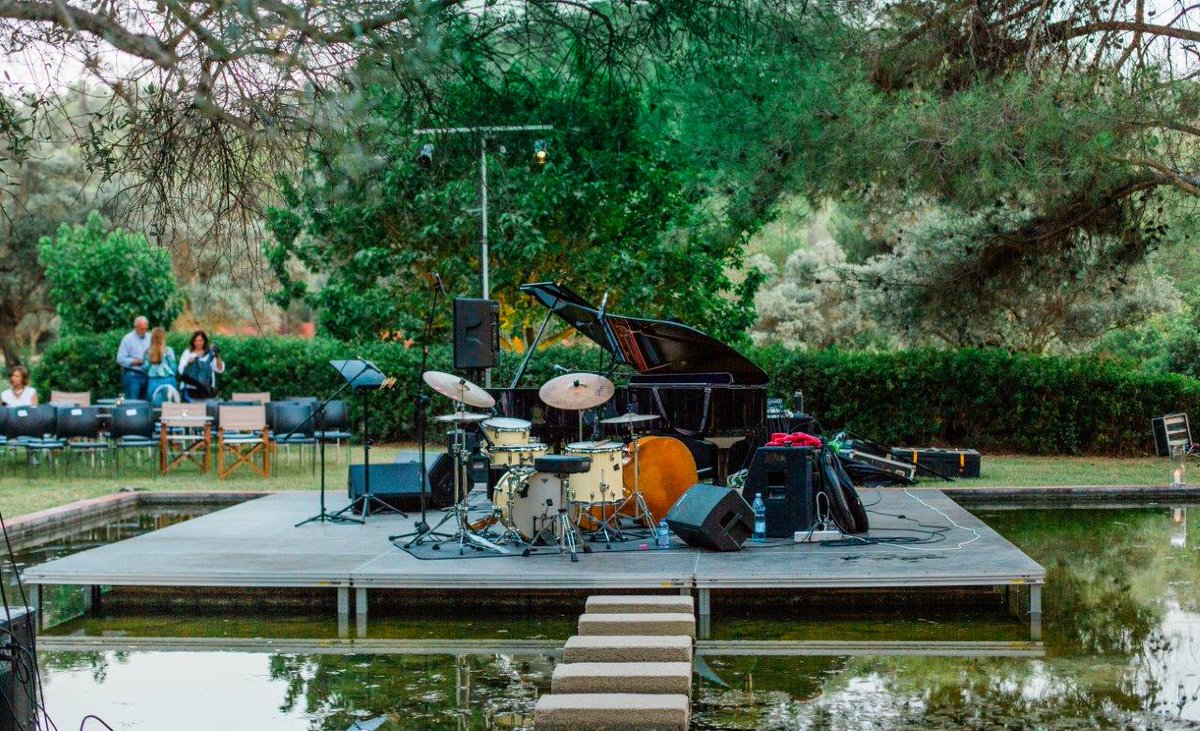 PharosArts's tweet photo. CAPTURES BEFORE THE CONCERT 
of the Anke Helfrich Trio &amp; Tony Lakatos....

....Last Friday 30.06.2023 at The Olive Grove by Pharos Arts Foundation....  

......by our wonderful photographer @ mellifluous_photography_by_pi

#PharosArtsFoundation
#Cyprus 
#concert
#jazzmusic https://t.co/mPUzLZWDOu