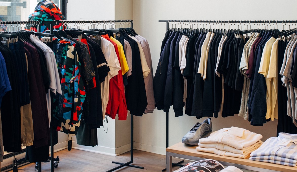 Acad_GD's tweet photo. 📢 Unlock the potential of the $4.9 billion apparel rental market! 🌟 From sustainability to consumer trends, explore the comprehensive report on this thriving industry. 💼 Find out more:
https://t.co/XNGNJC9puz
#apparelmarket #rental #sustainability #globaldata https://t.co/f7pqbKFkAW