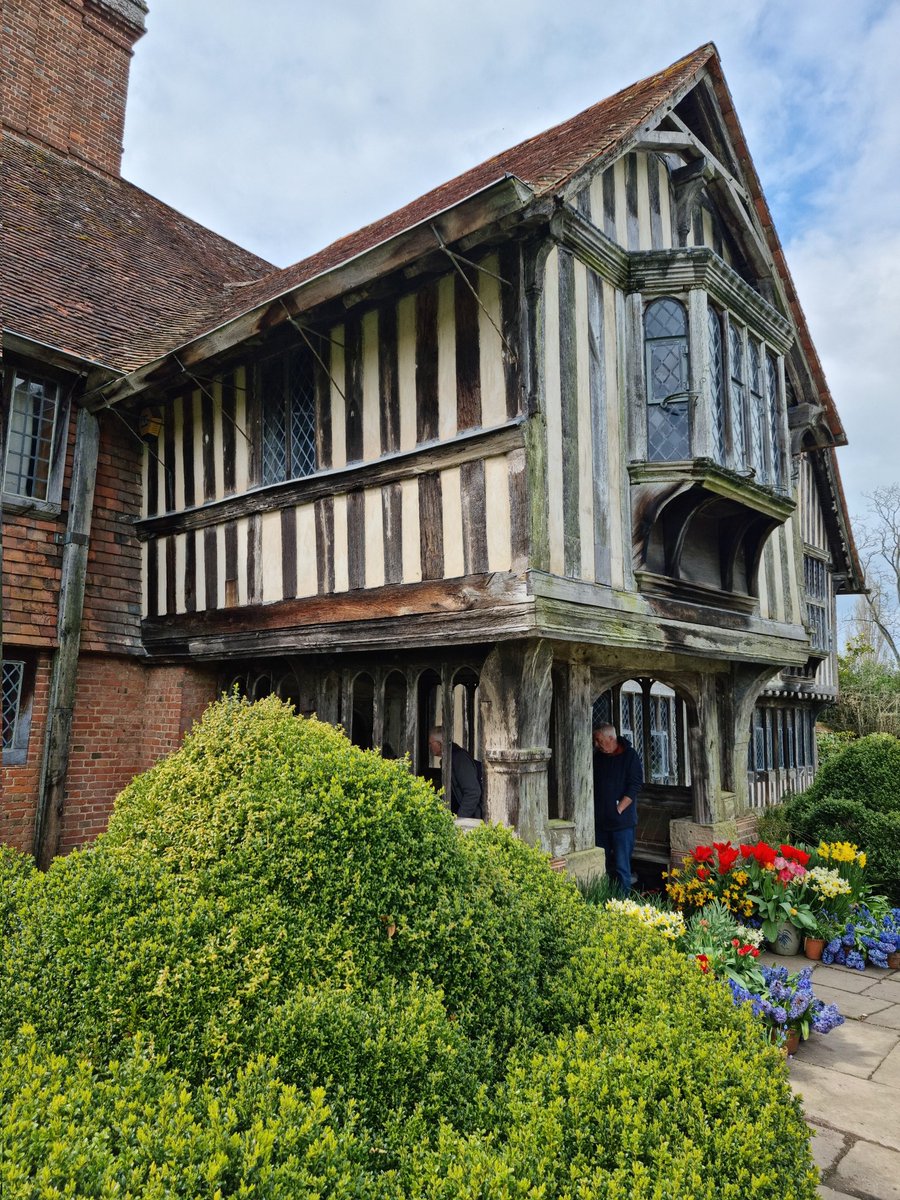 SussexExclusive's tweet photo. It's G day of our #Sussex A-Z! We have #Goodwood, #Groombridge, #Goring #Glynde #Grafham, The Grand (Brighton & Eastbourne) and Great Dixter. But where else? https://t.co/VNIQ7HCcpO