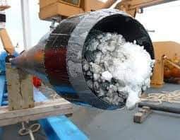 eng_khyat's tweet photo. hydrate:
 ▪︎ The first enemy of engineers while dealing with gas.
 ▪︎ It is a #snowcrystals formed as a result of the physical union of natural gas with water. https://t.co/45QUAI0njD