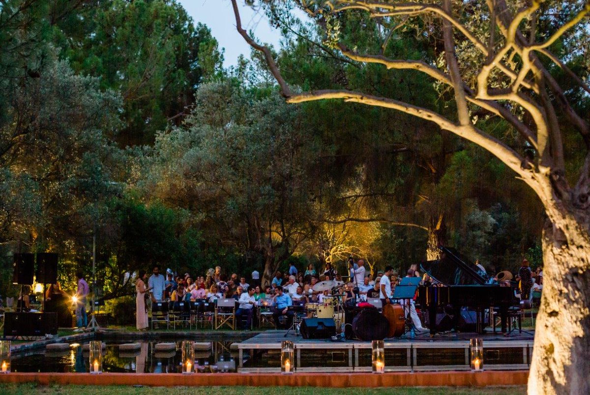 PharosArts's tweet photo. The incredible 𝗔𝗡𝗞𝗘 𝗛𝗘𝗟𝗙𝗥𝗜𝗖𝗛 𝗧𝗥𝗜𝗢 and the sensational saxophonist 𝗧𝗢𝗡𝗬 𝗟𝗔𝗞𝗔𝗧𝗢𝗦 transformed The Olive Grove into a magical haven of jazz last Friday. Pharos is grateful to our sponsor @ecommbx  
photos by© mellifluous_photography_by_pi https://t.co/2QByVxIsc9