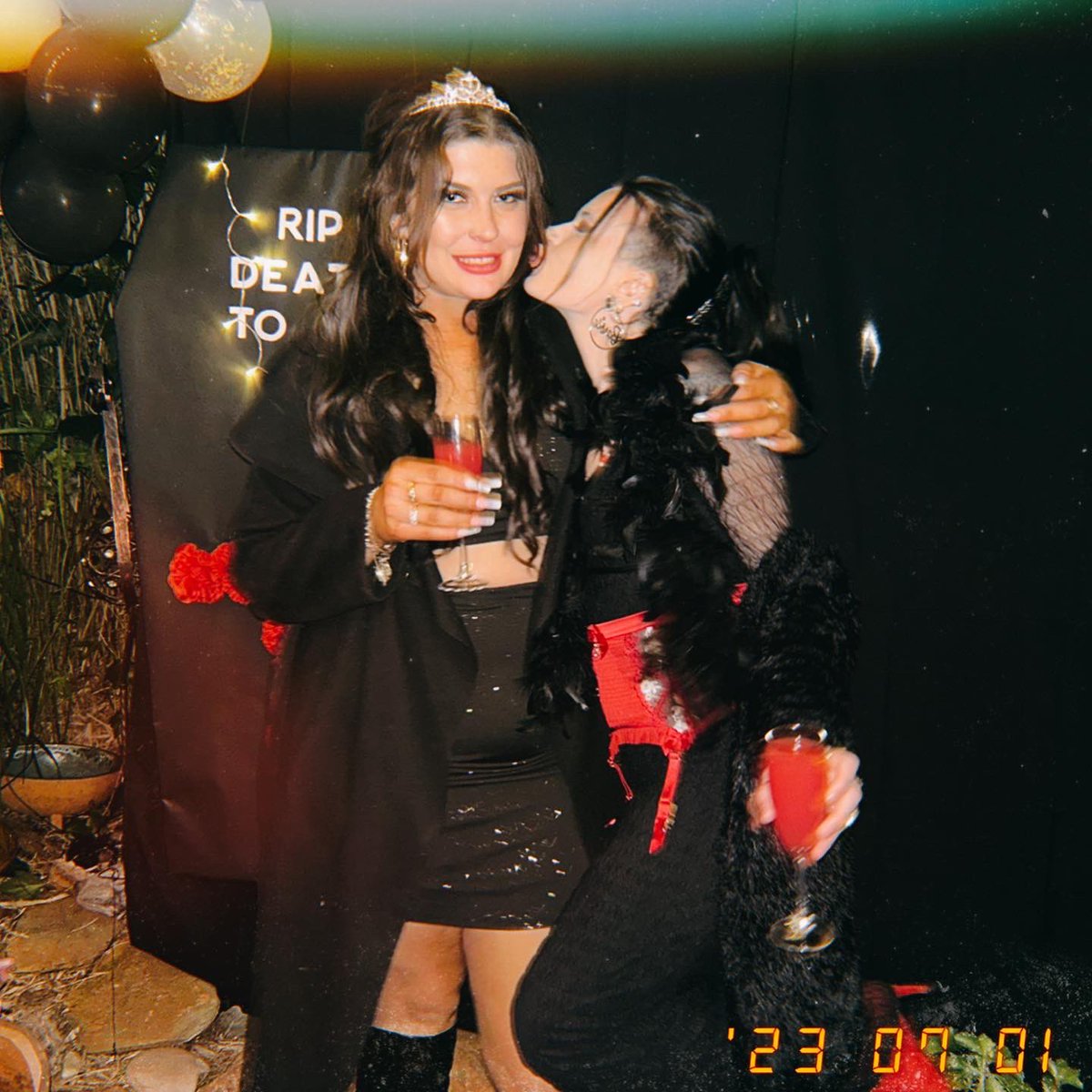 callmenooob's tweet photo. Happy birthday Bek ⚰️🍷🖤 
#deathtomytwenties #perthladies #dressedinblack https://t.co/qgwPBFm5eE