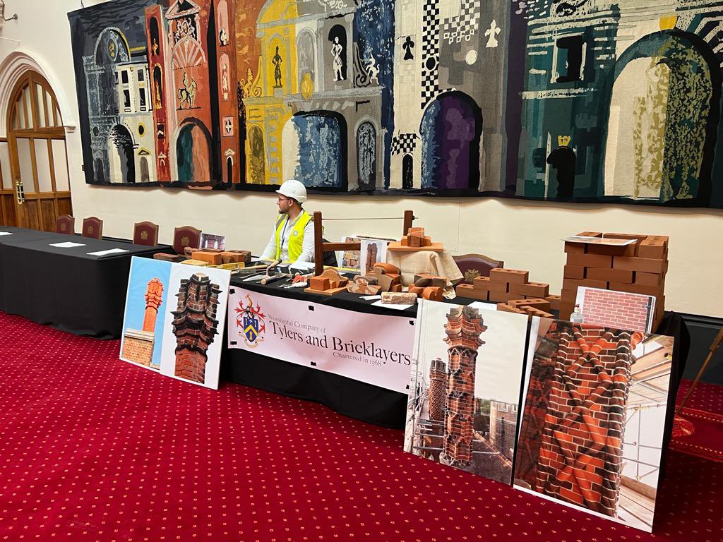 Come and learn about our 3 crafts of bricklaying, roofing and tiling at the @LiveryLSL Careers Day at @GuildhallLondon