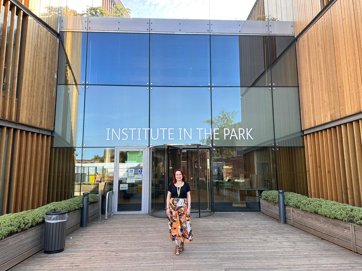 AlderHey's tweet photo. She now works as a Medical Education Co-Ordinator at Alder Hey, training the next generation of NHS staff! 👏 Elizabeth said: “Being able to be a part of the medical careers of NHS staff that could treat kids like me is incredible... https://t.co/eKK4IX4VXC