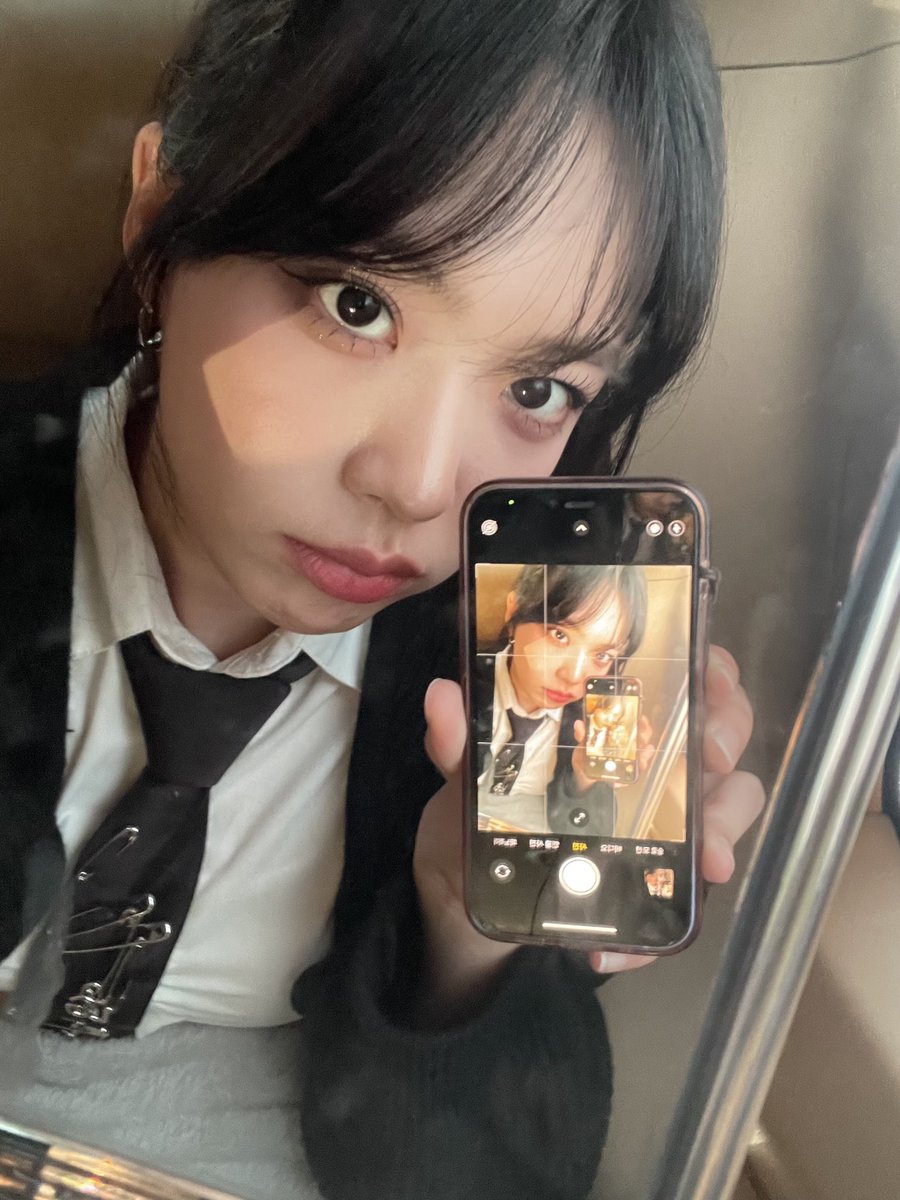 irris_world's tweet photo. [030723] 🐰

It's July~!!! Hello, it's been a long while 🥹🥲 I'm sorry!! Um.. How do I put it, it's like I didn't want to be trapped using sns too much so I have lessen my activities here 🥲 I should come by often especially since to those who kept waiting for me ㅠㅠ https://t.co/v9dkRxdNJh