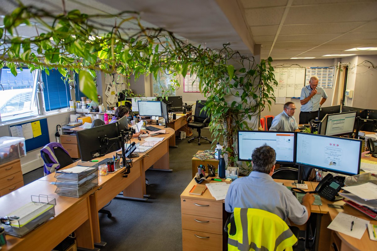 Anyone love office life as much as this plant? 14 years years old and 600ft long! Thanks to @SolutionsSales for letting us photograph their incredible ivy. Pics by @AdamHughesPhoto