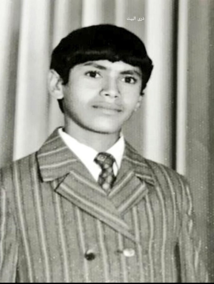 Profamaldamkhi's tweet photo. صورة مضى عليها اكثر من ٥٠ عاماً للدكتور علي محمد الدمخي حينما كان طالباً في الصف الثاني متوسط بمدرسة المعري المتوسطه بنين بمنطقة الفحيحيل. تعود الصورة الى شهر يناير من عام ١٩٦٩. https://t.co/jay0bZJxu6